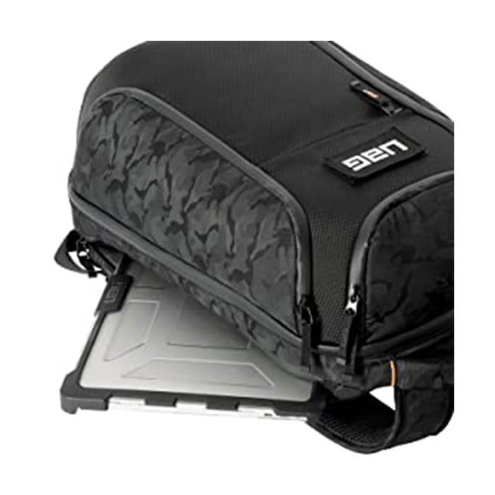 UAG Standard Issue 24 Liter BackPack black midnight como CASE